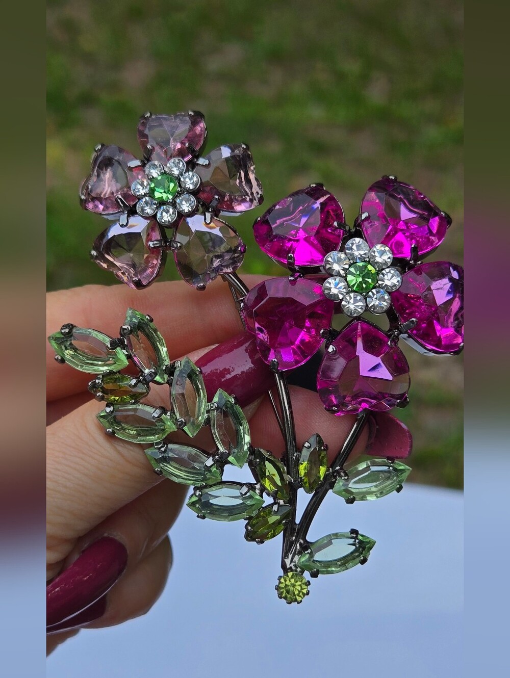 Avon Huge  Vintage  Pink and Purple Green Crystal Brooche - Picture 12 of 16